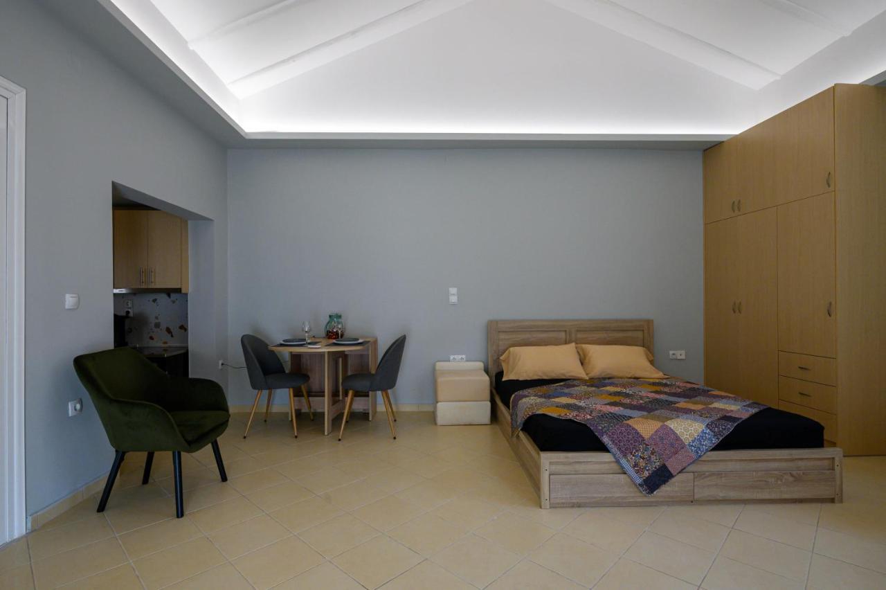 Zen Hut Apartment Kalamata Exterior photo